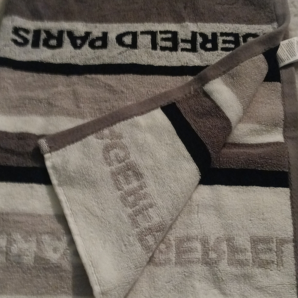 Karl Lagerfeld hand towel - Picture 6 of 8